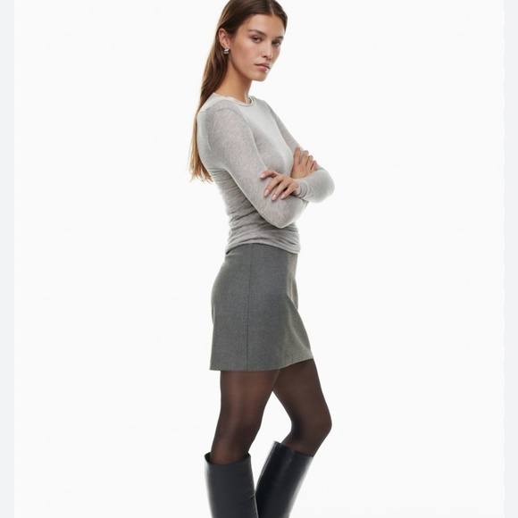 Wilfred Wool Cashmere Mini Skirt/Size 2 - Picture 2 of 9